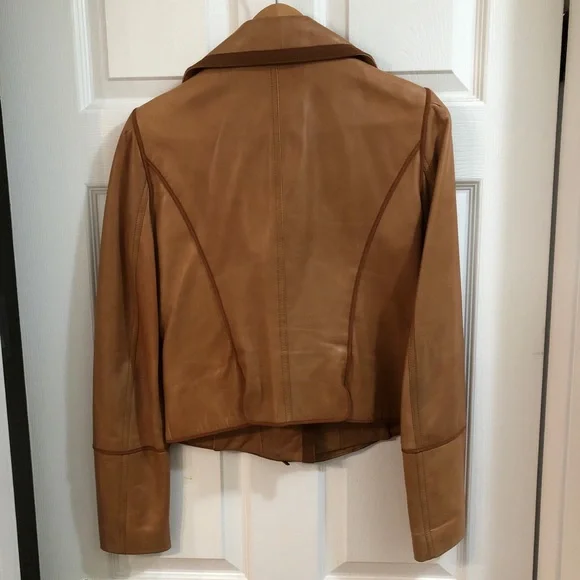 Size 6 leather jacket - Picture 6 of 6